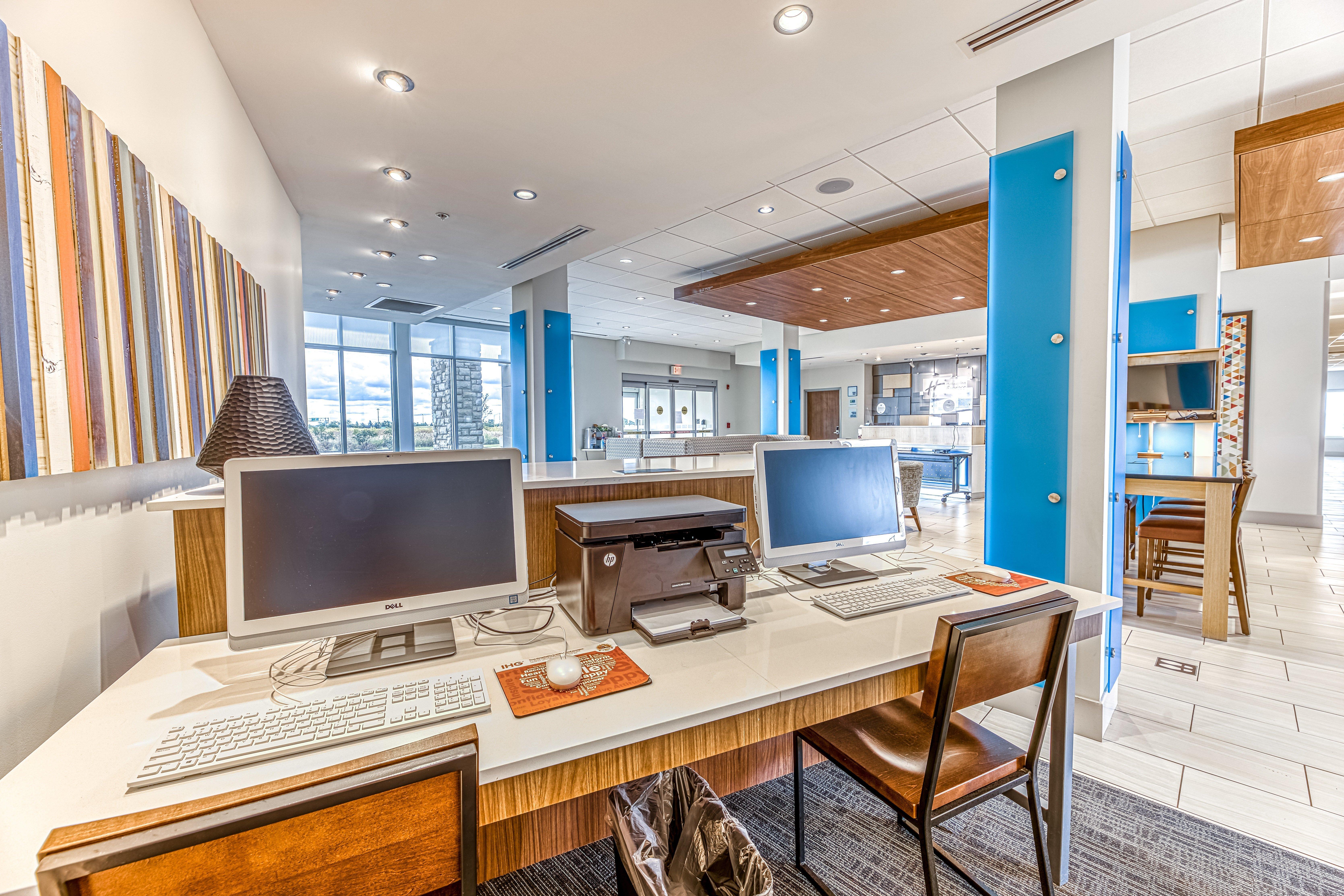 Holiday Inn Express & Suites - Rantoul By Ihg Buitenkant foto