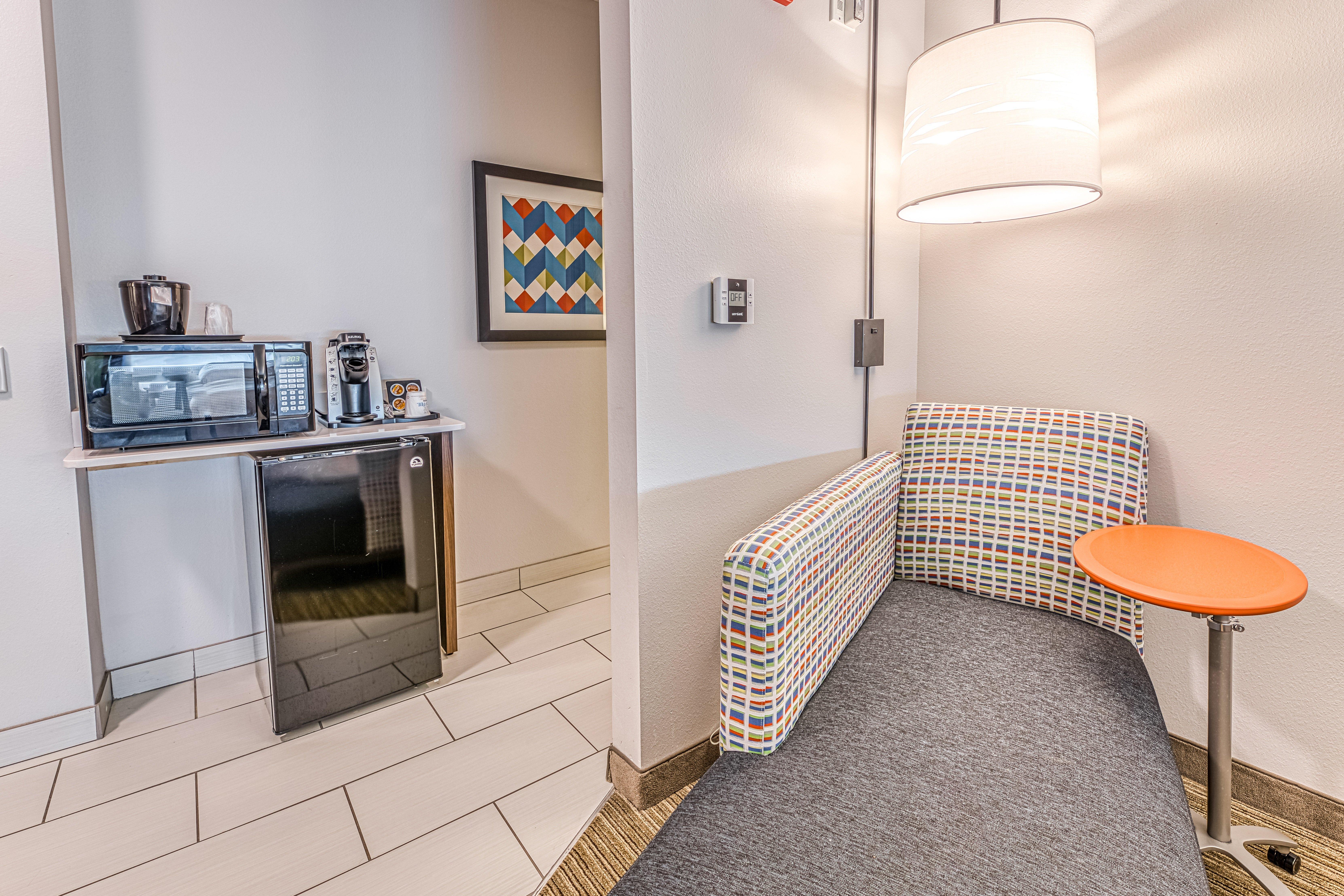 Holiday Inn Express & Suites - Rantoul By Ihg Buitenkant foto